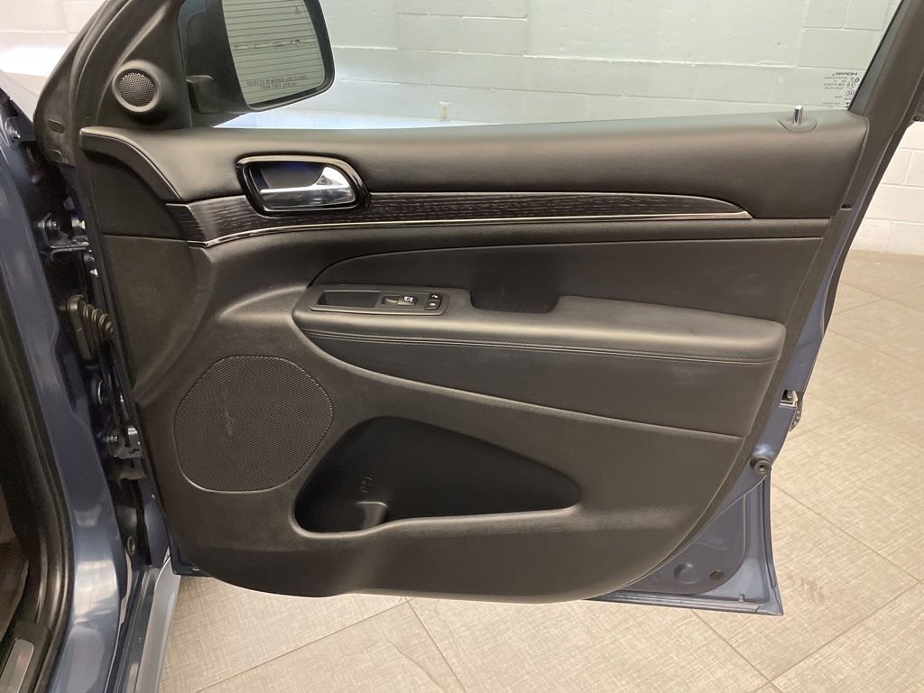 Used 2020 Blue Jeep High Altitude image 28