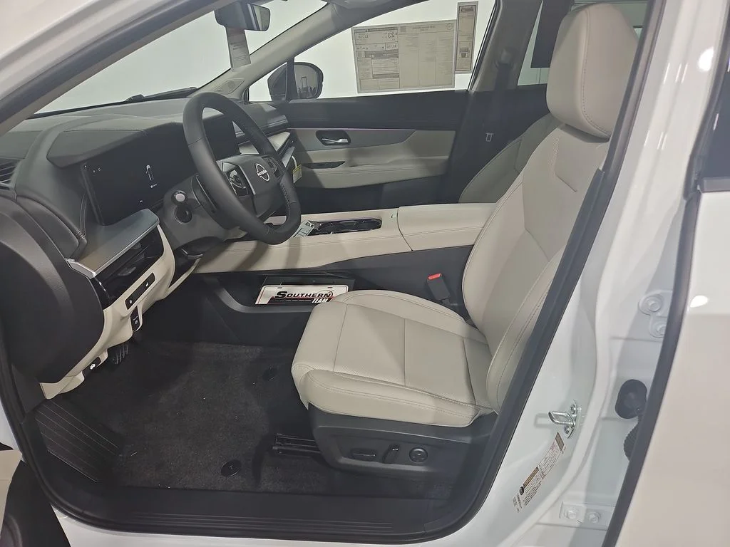 New 2026 Everest White Pearl TriCoat Nissan SL image 10