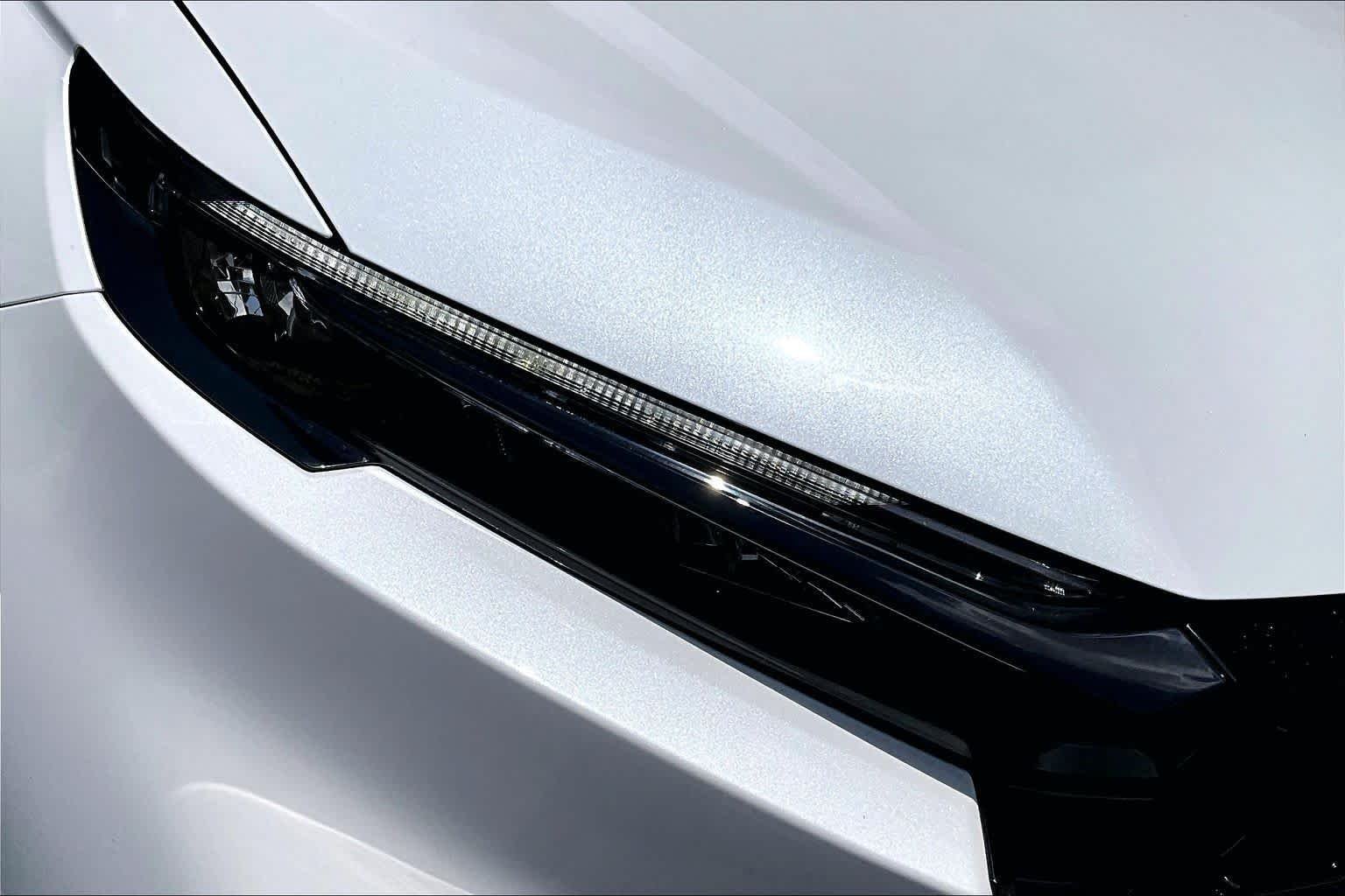 Used 2024 Platinum White Pearl Honda Sport Touring image 28