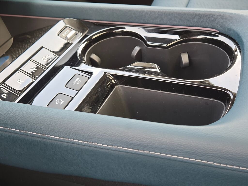 New 2026 White Nissan Platinum image 27