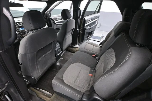 2017 Ford Explorer XLT - Photo 32