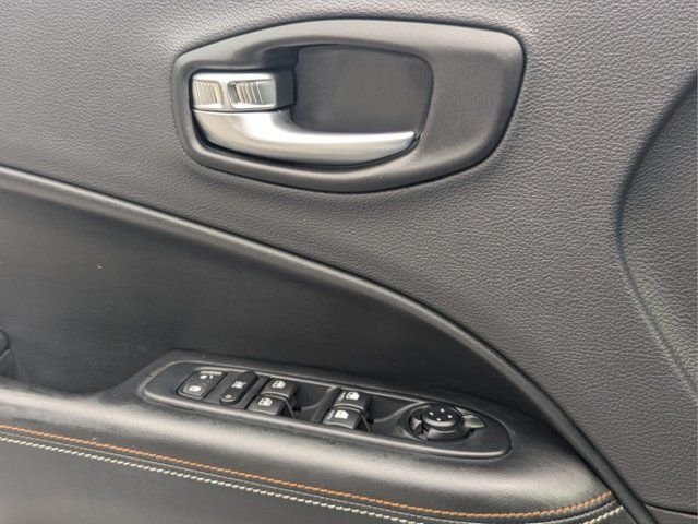 Used 2021 White Jeep Latitude image 13