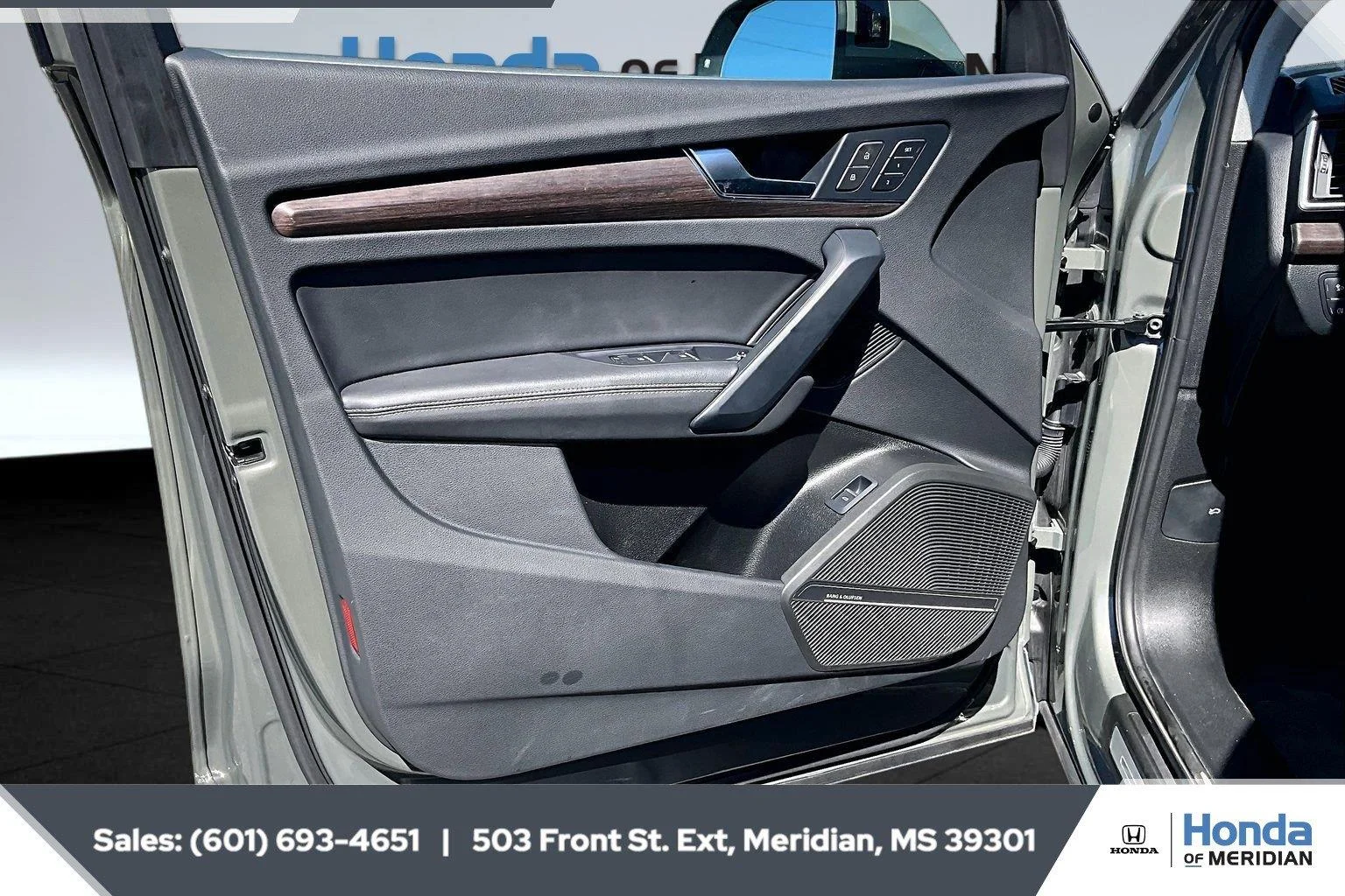 Used 2024  Audi S line Premium Plus image 17