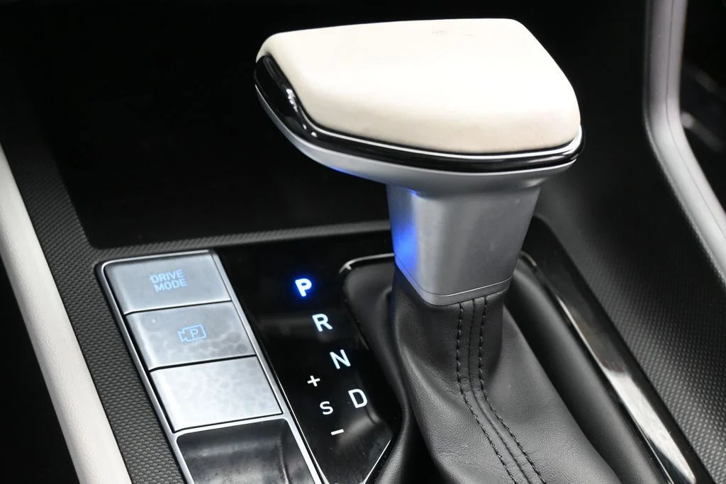 Used 2023 Blue Hyundai Limited image 26