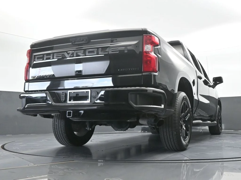 Used 2025 Black Chevrolet Custom image 61