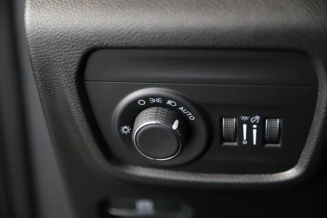 2025 Jeep Grand Cherokee Altitude - Photo 11