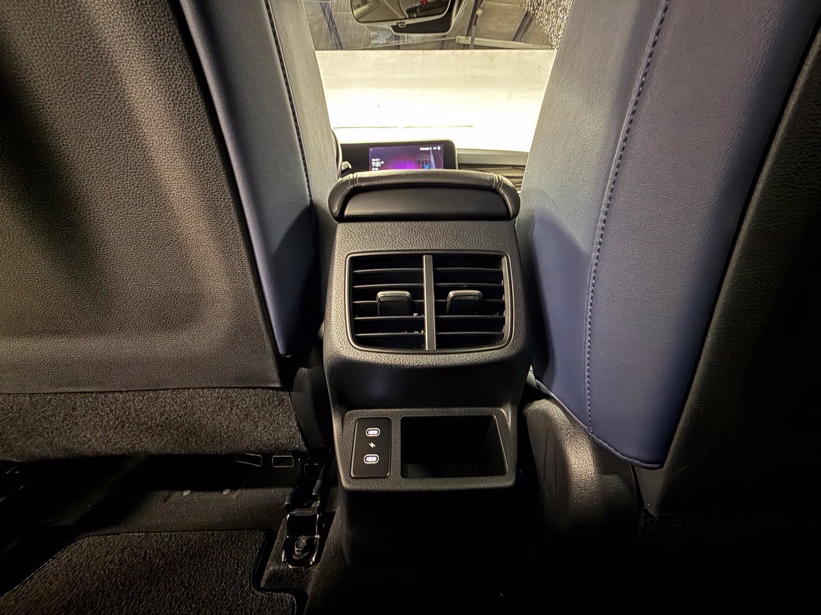 Used 2024 Black Kia S image 16