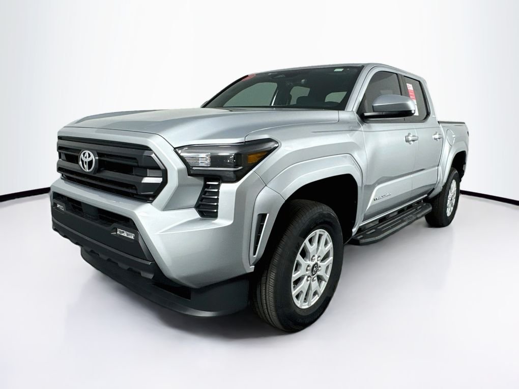 Used 2025 Silver Toyota SR5 image 3