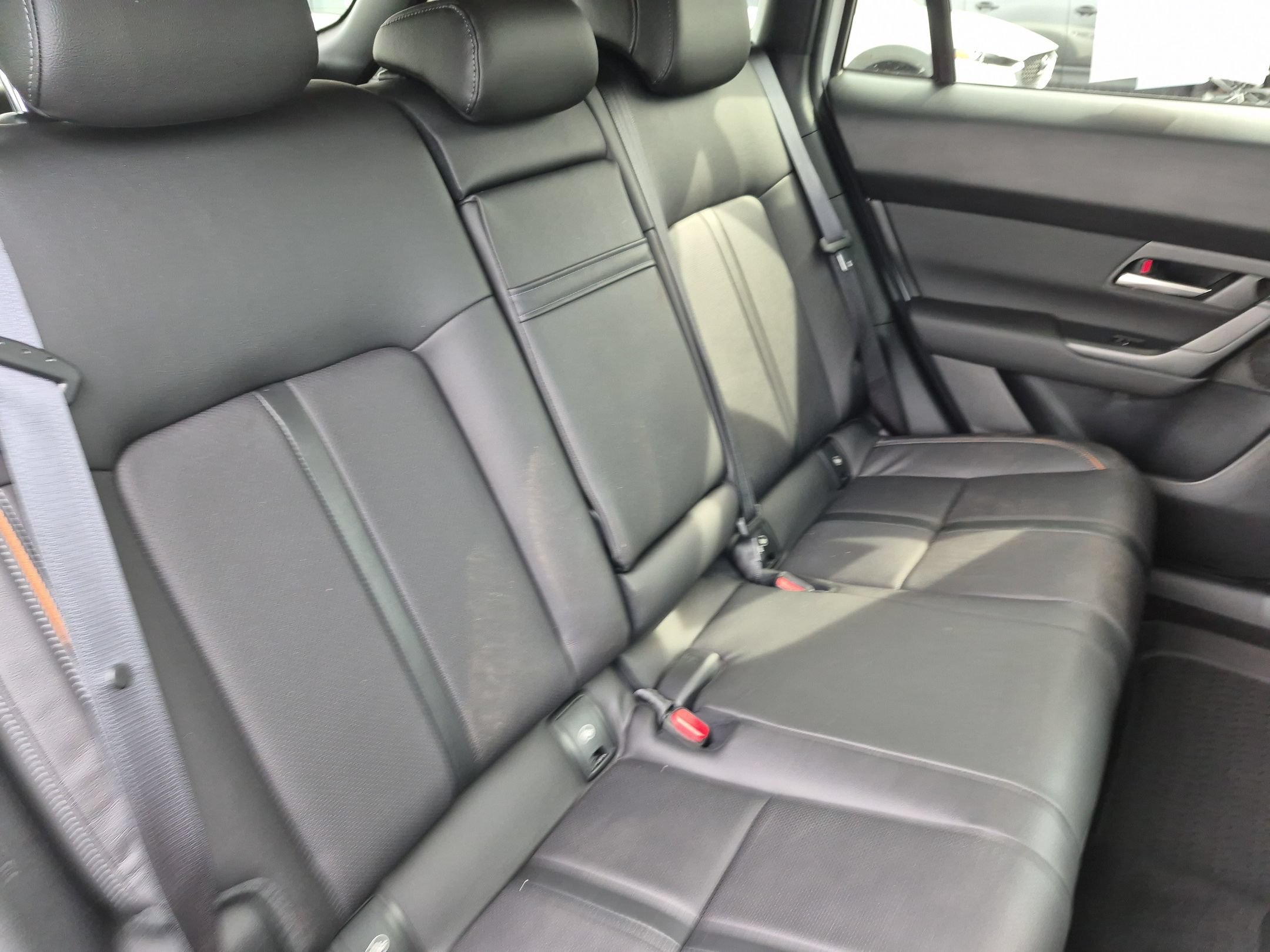 Used 2026 Wind Chill Pearl Mazda Premium Plus image 33