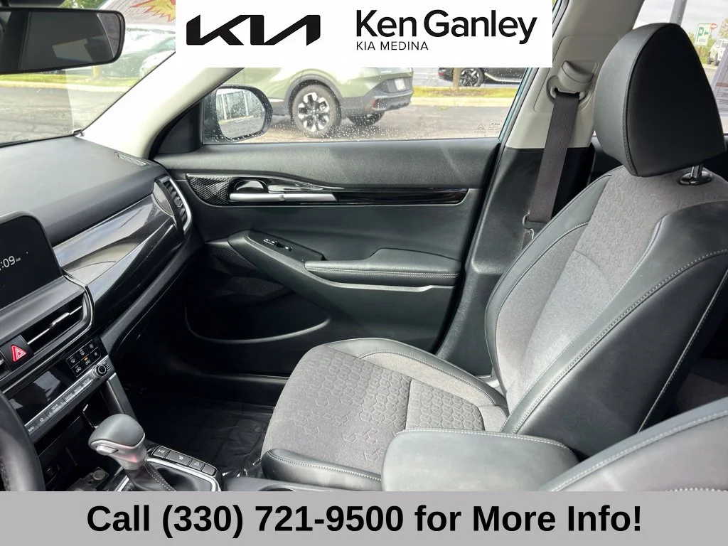 Certified Used 2025 Blue Kia S image 39