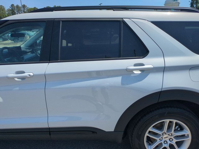 New 2026 Space White Metallic Ford Active image 32