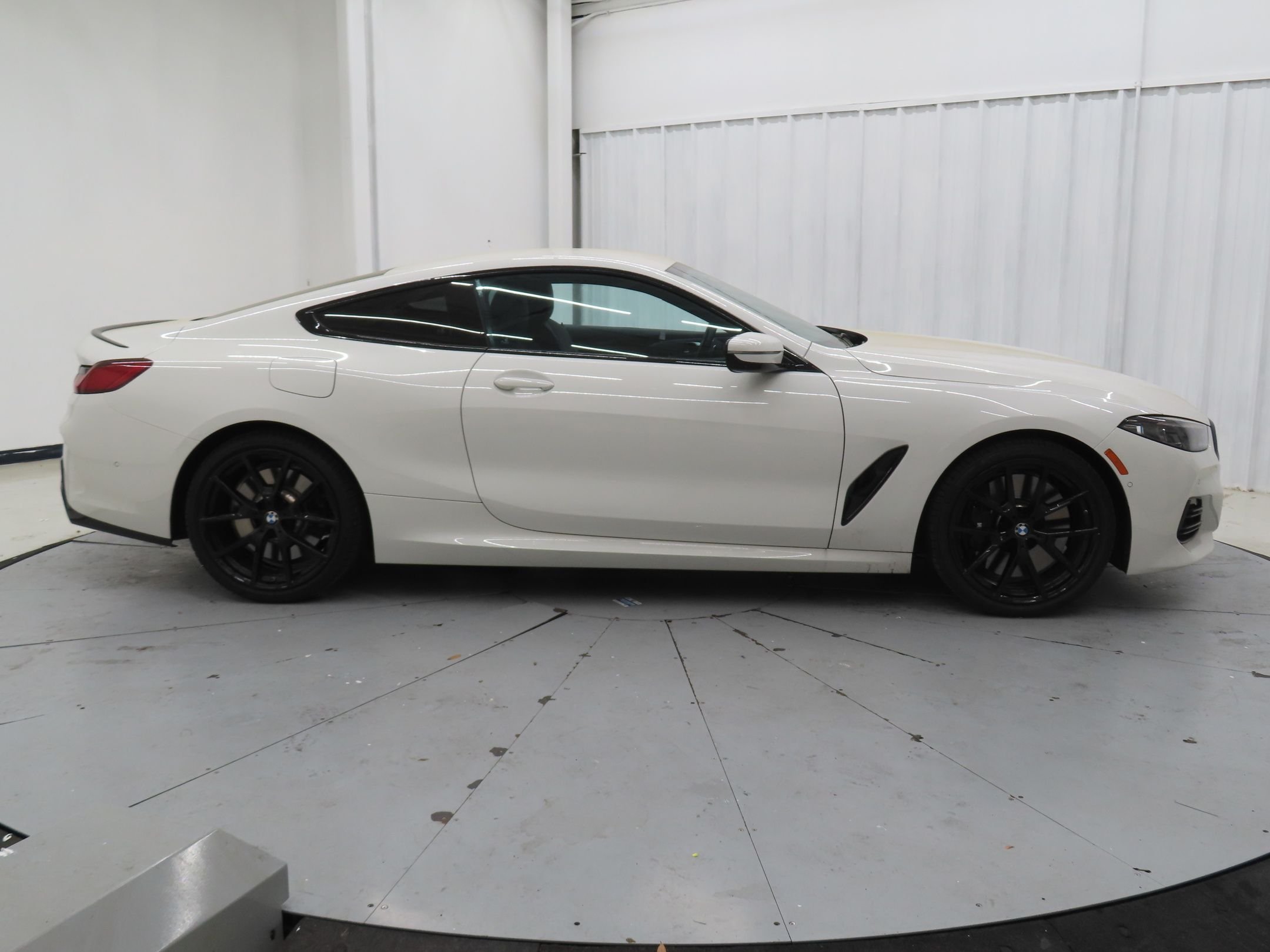 Used 2023 White BMW 840i image 2