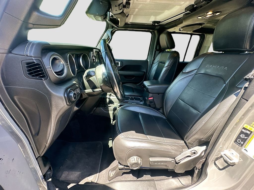Used 2020 Sting-Gray Clearcoat Jeep Sahara image 23