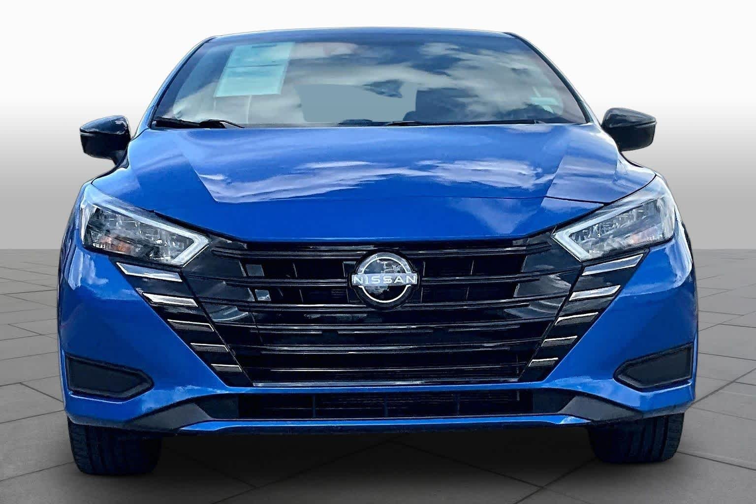 Certified Used 2023 Electric Blue Metallic Nissan SR image 4