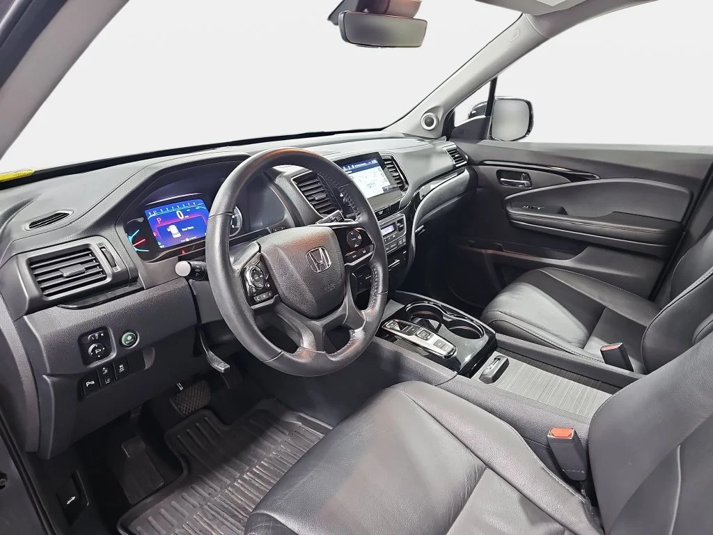 Used 2022  Honda Touring image 18