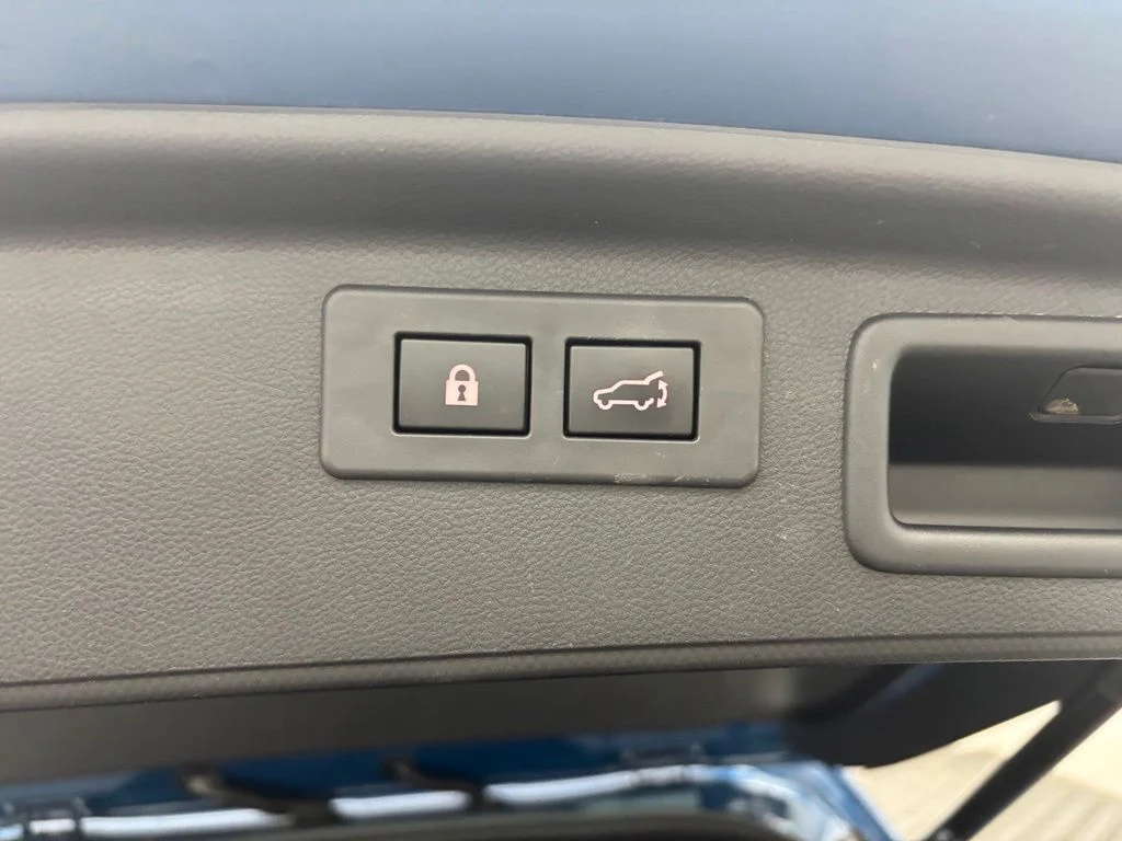 Used 2023 Blue Subaru Wilderness image 11
