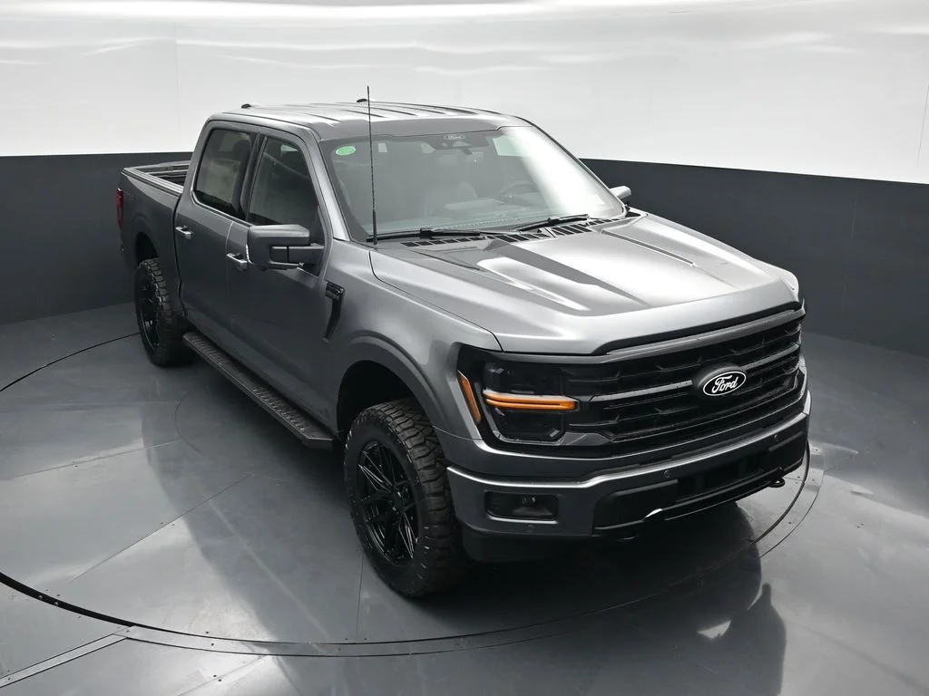 New 2026 Carbonized Gray Metallic Ford XLT image 35