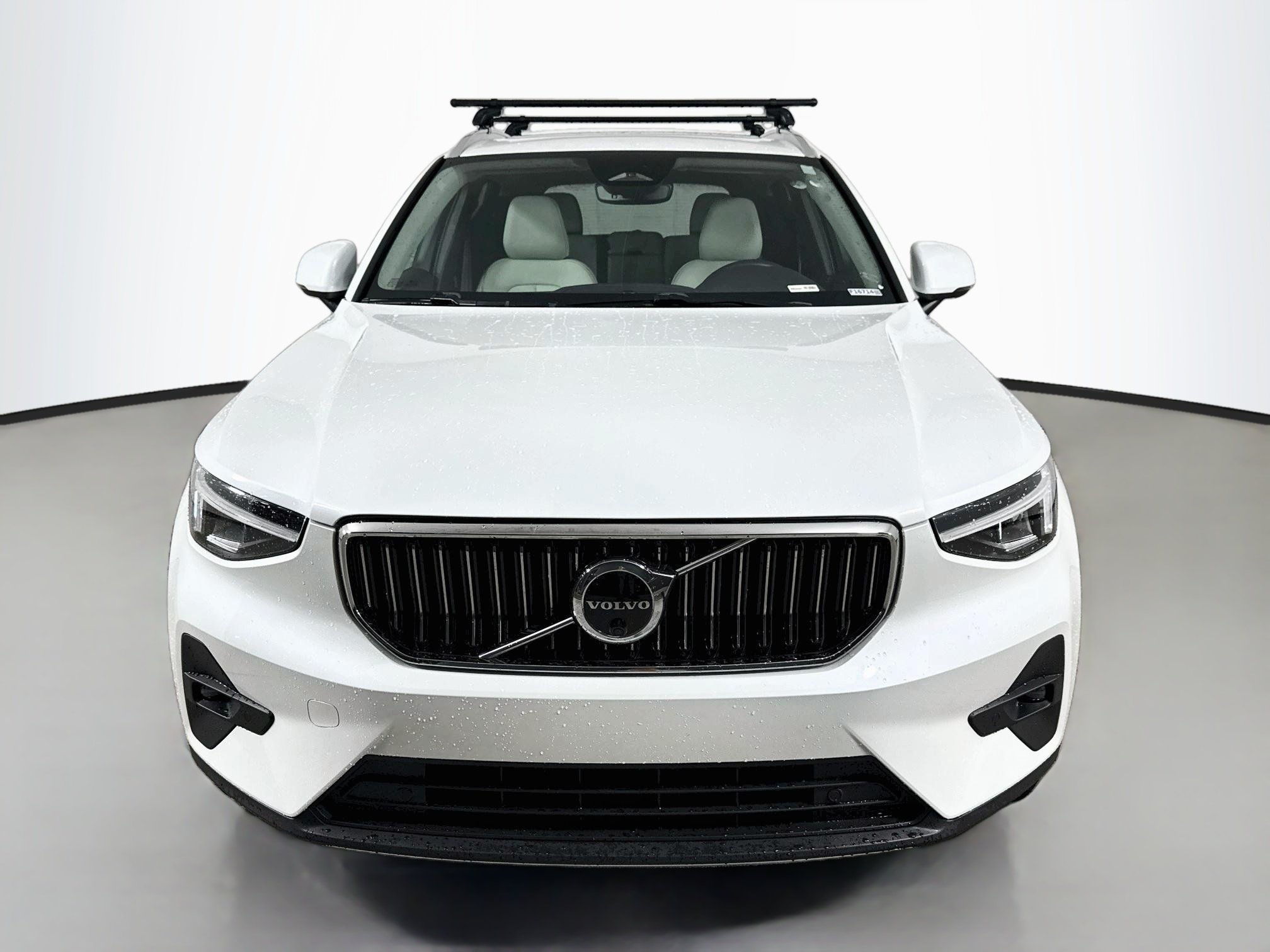 Used 2023 Crystal White Metallic Volvo Plus Bright Theme image 2