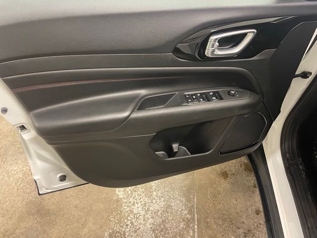 Used 2023 White Jeep Trailhawk image 26