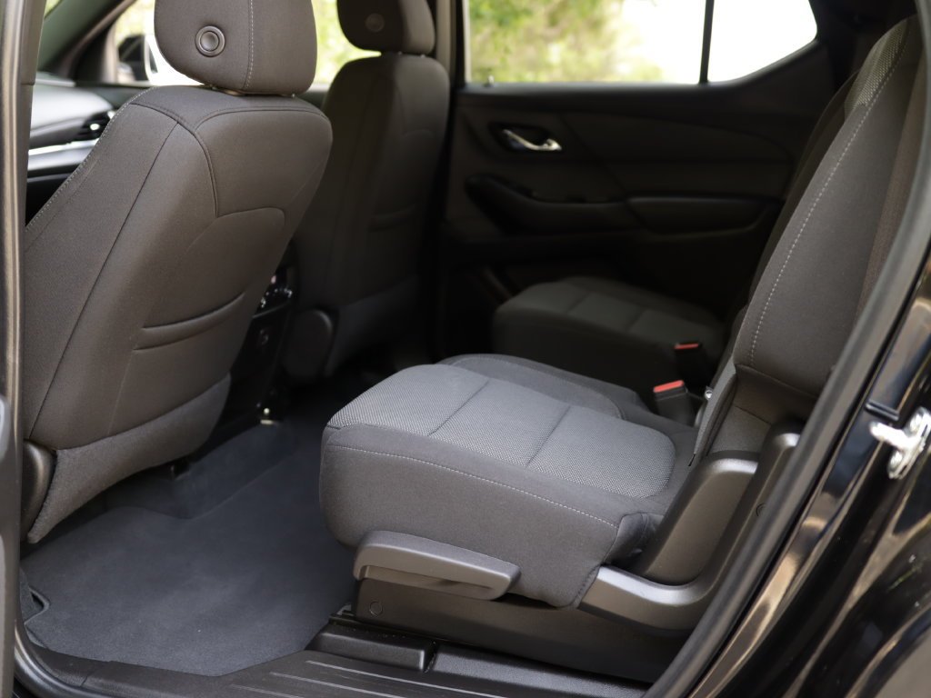 Used 2023 Mosaic Black Metallic Chevrolet LT Cloth image 27