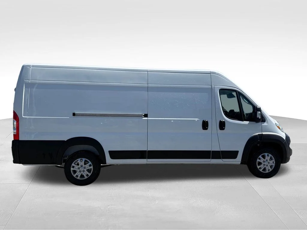 New 2026 Bright White Clear-Coat Exterior Paint RAM High Roof image 7
