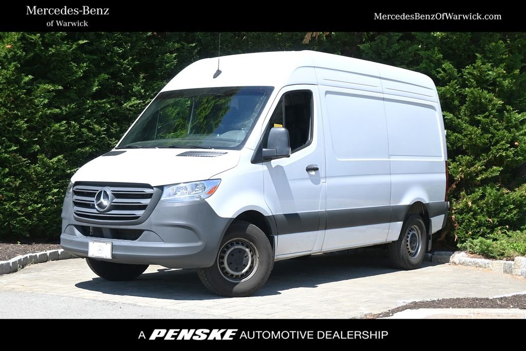 2024 Mercedes-Benz Sprinter 2500 144 WB's photo