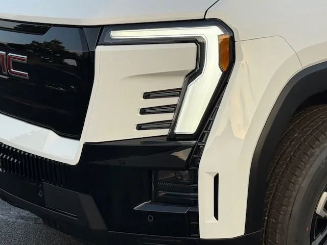 2026 GMC Sierra EV Elevation - Photo 18