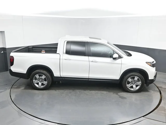 New 2026 Platinum White Pearl Honda RTL image 42