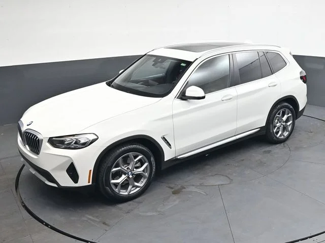 Used 2023 White BMW sDrive30i image 27