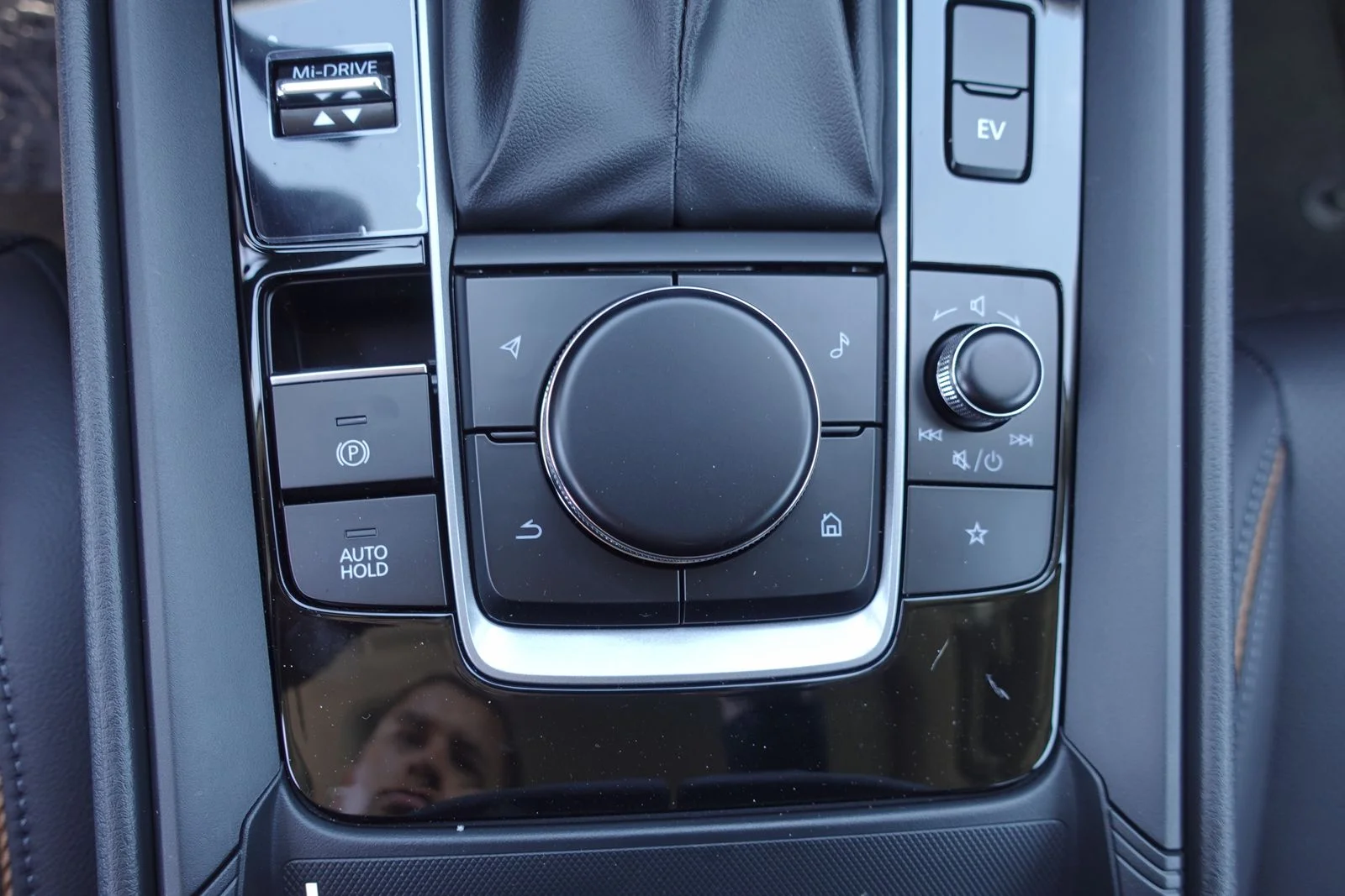 New 2026 Polymetal Gray Metallic Mazda Premium image 25