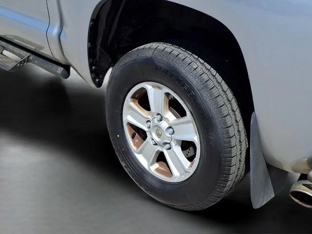 Used 2015  Toyota SR5 image 21
