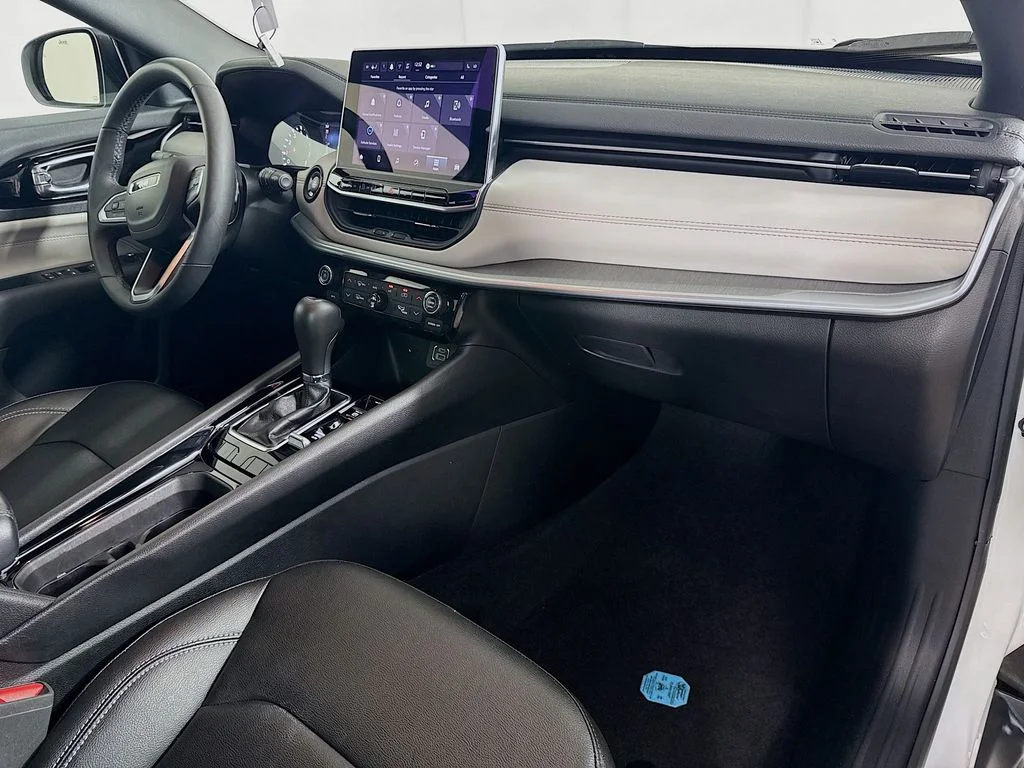 2025 Jeep Compass Limited - Photo 33