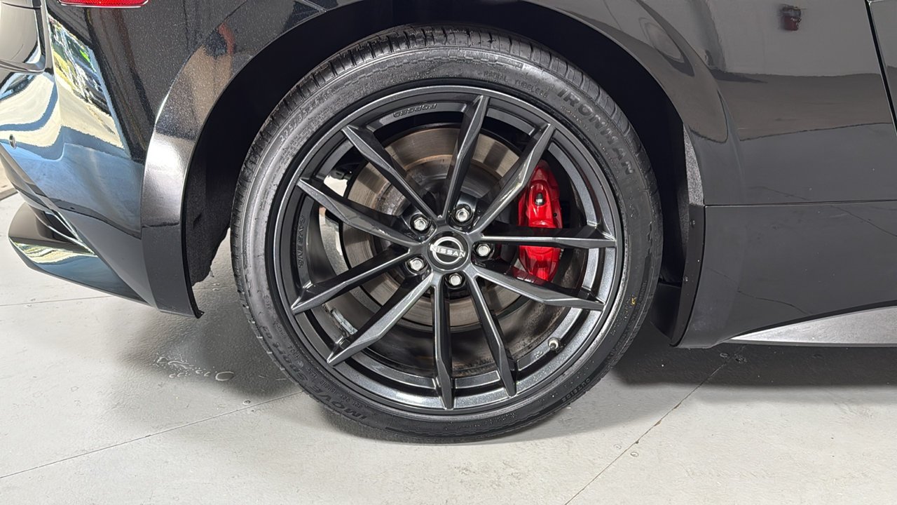 Used 2025 Black Nissan Performance image 21