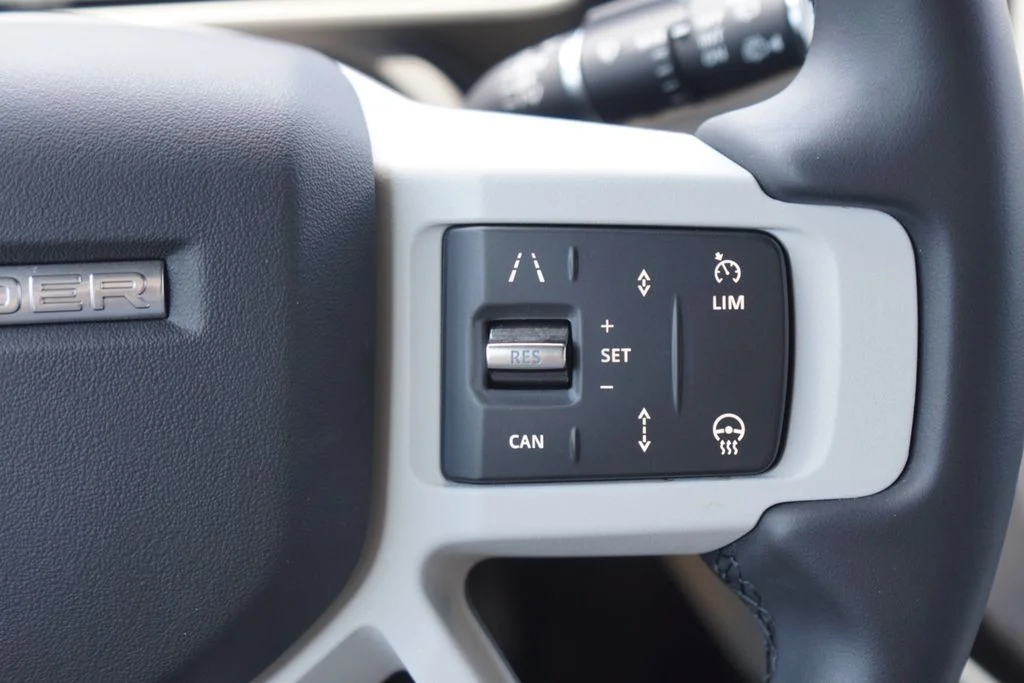 2025 Land Rover Defender S - Photo 20