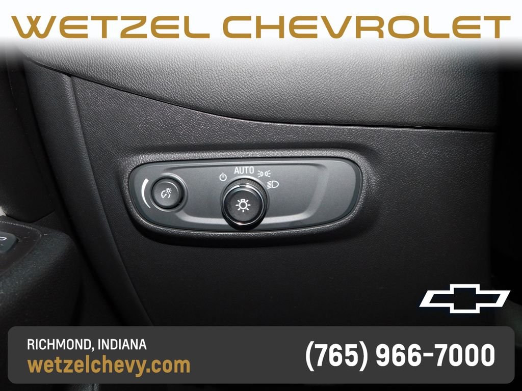 Used 2020 Silver Chevrolet LS image 26