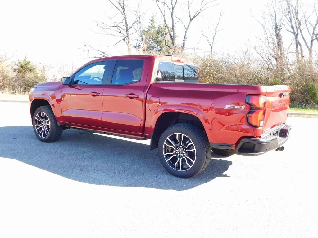 2026 Chevrolet Colorado Z71 - Photo 9