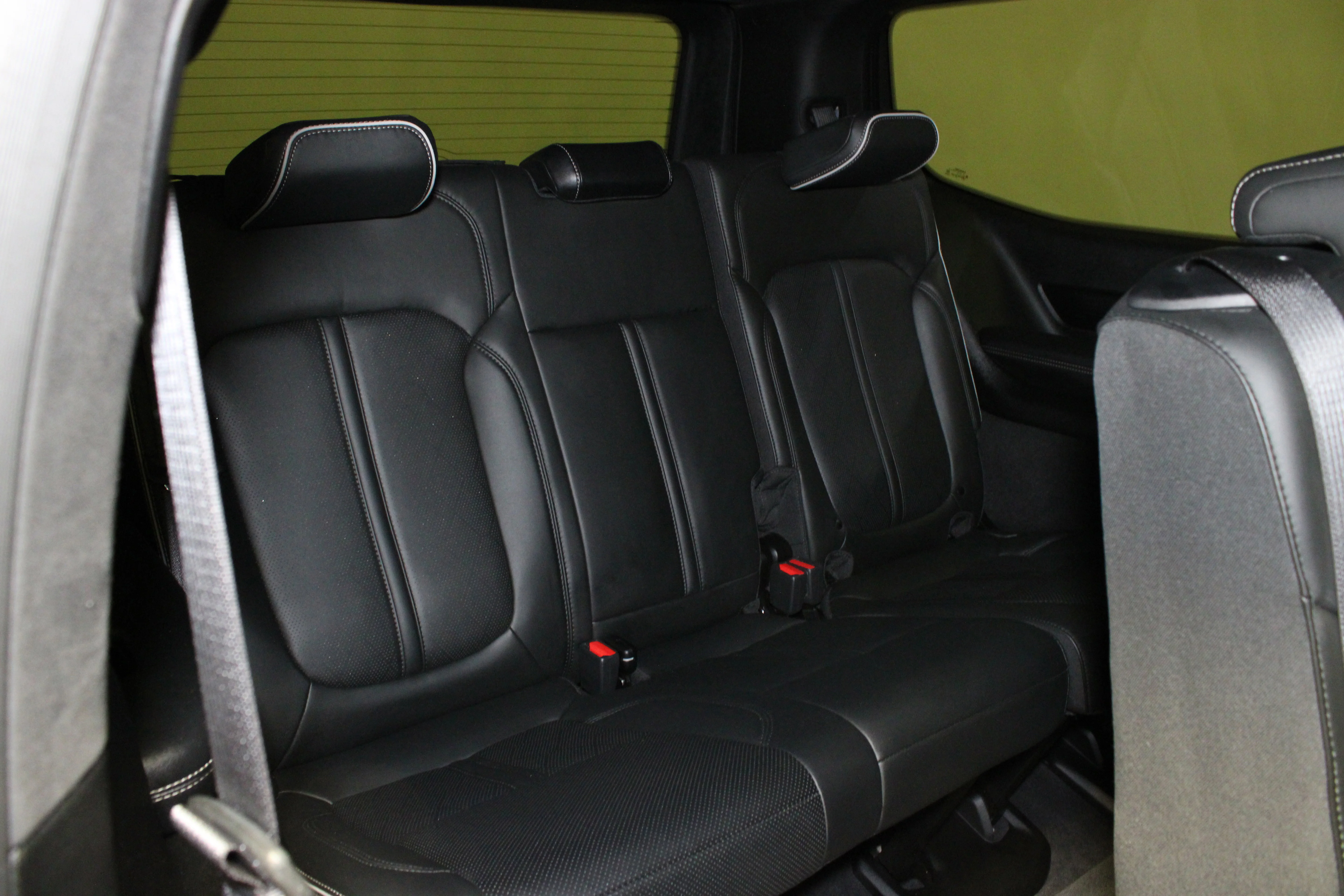 Used 2022 Baltic Gray Metallic Clearcoat Jeep Series II image 20