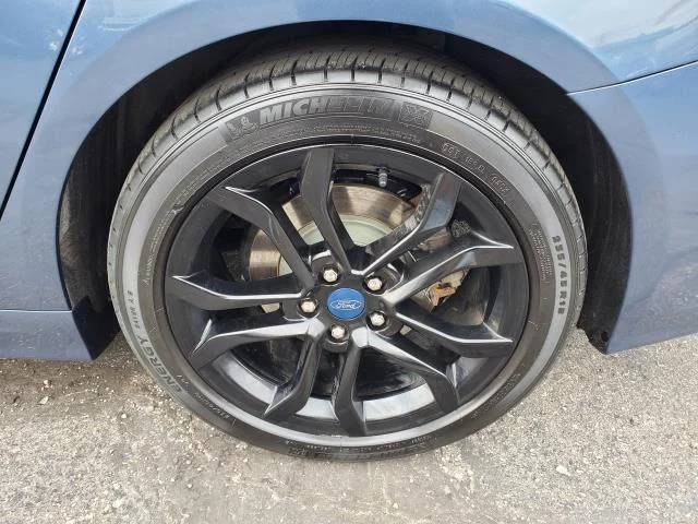 Used 2019 Blue Metallic Ford SE image 26