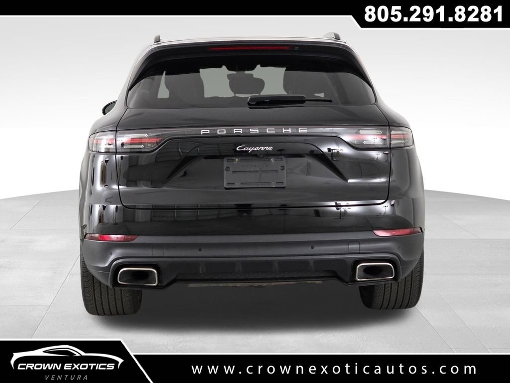 Used 2022  Porsche Base image 6