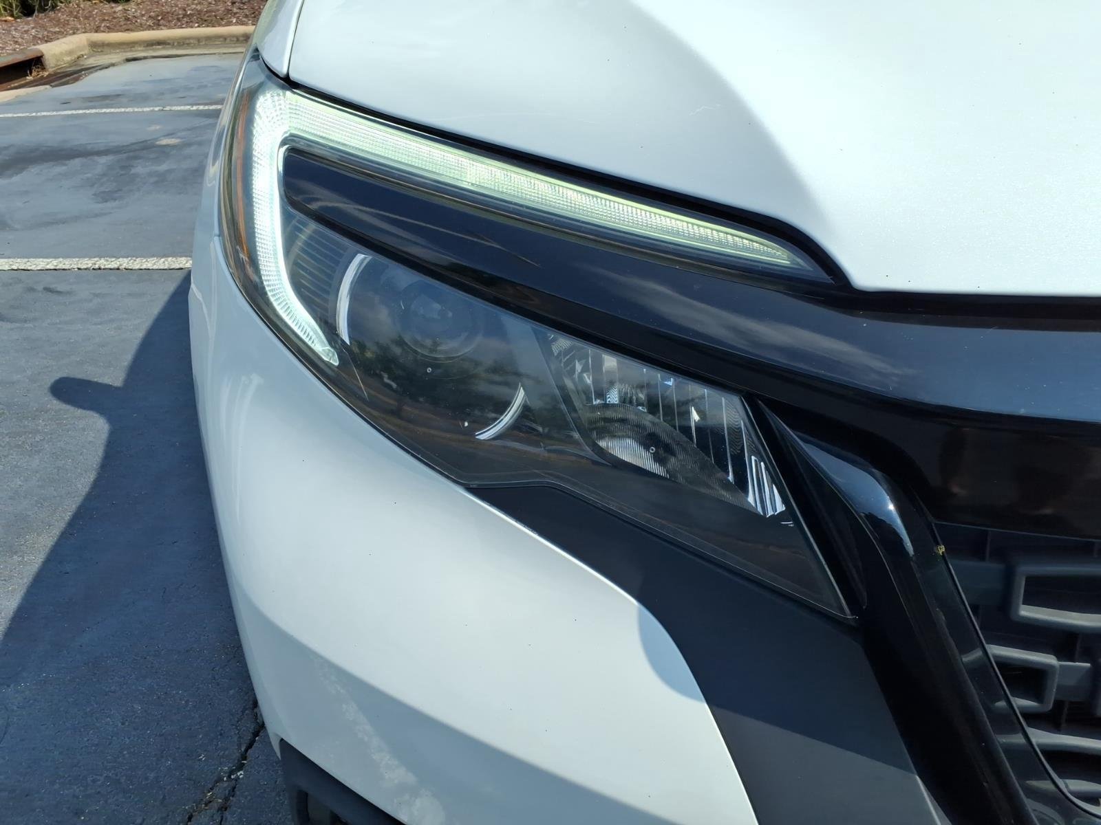 Used 2021 Platinum White Pearl Honda EX-L image 17
