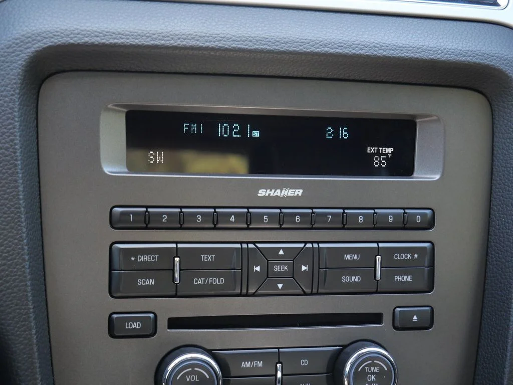 Used 2014 Black Ford V6 Premium image 24