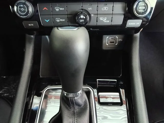 New 2026 Fathom Blue Pearl Coat Jeep Latitude image 31