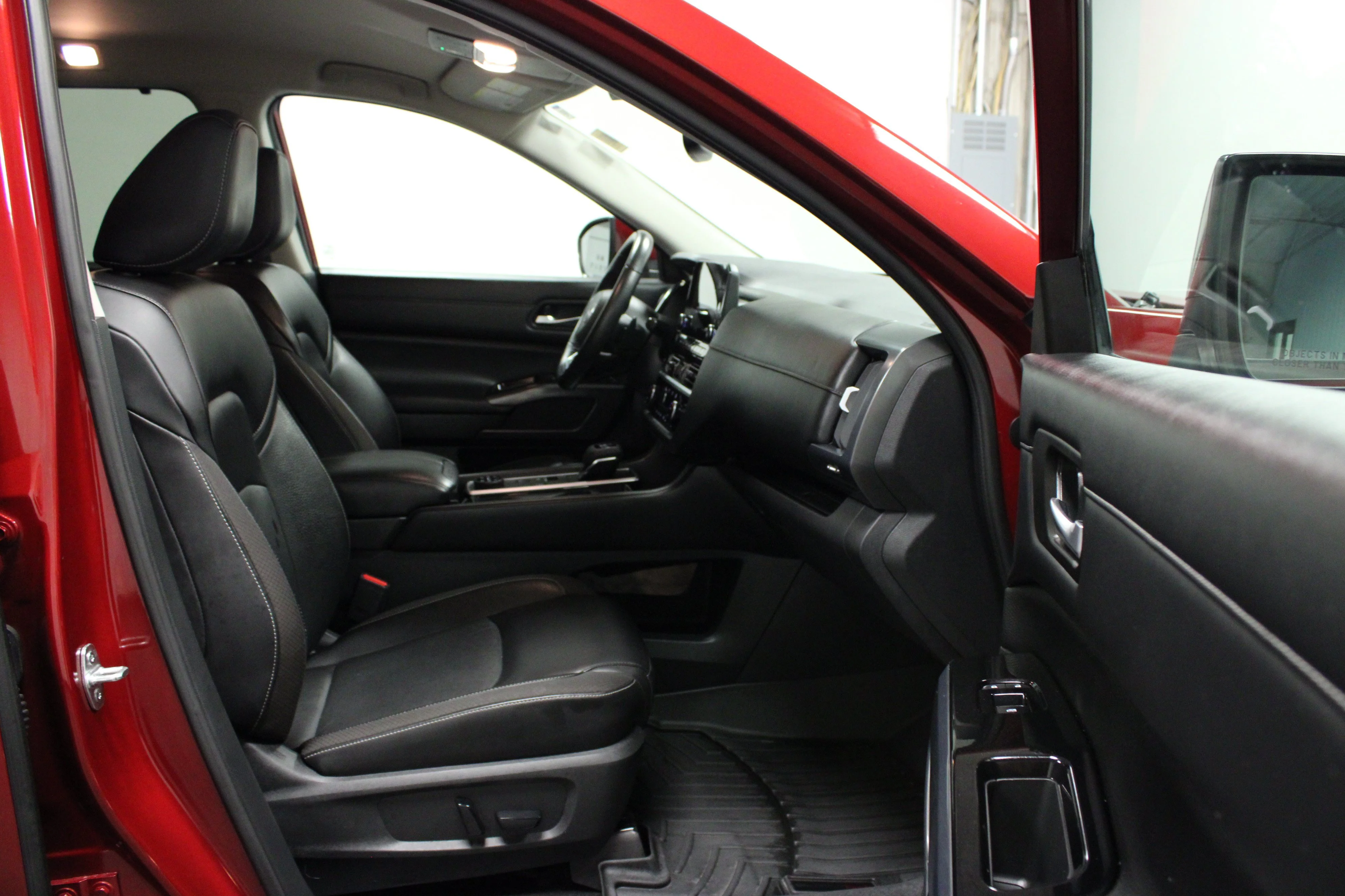 Used 2022 Scarlet Ember Tintcoat Nissan SL image 16