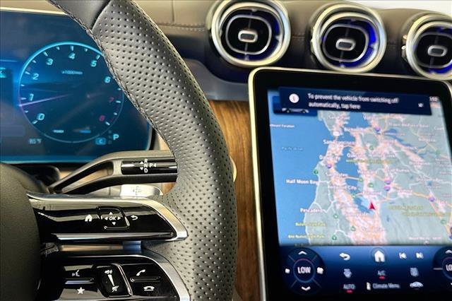 New 2026 Polar White Mercedes-Benz GLC 300 image 43