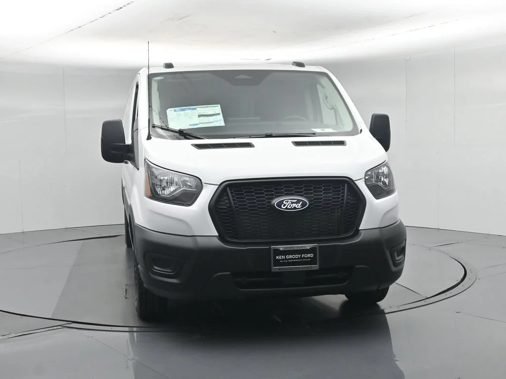 New 2026 Oxford White Ford Base image 26