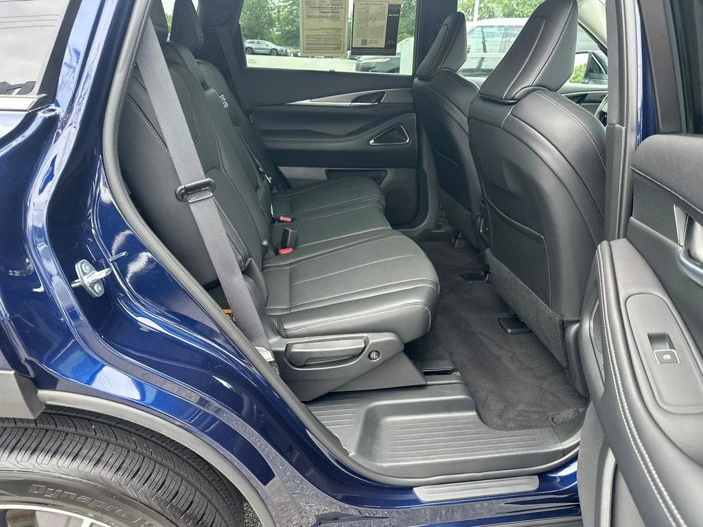 Used 2026 Blue INFINITI LUXE image 13