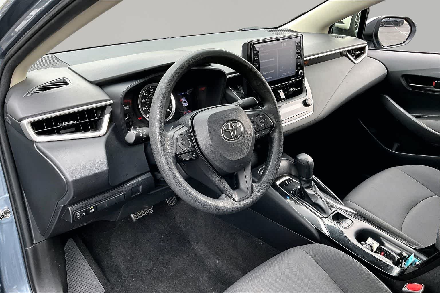 Used 2022 Celestite Toyota LE image 17
