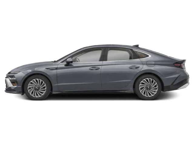 Used 2025 Serenity White Hyundai Limited image 6