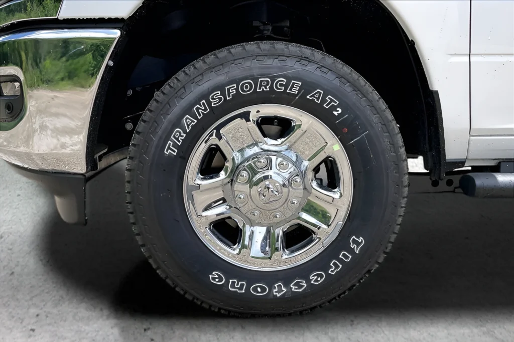 New 2026 Bright White Clearcoat RAM Tradesman image 12
