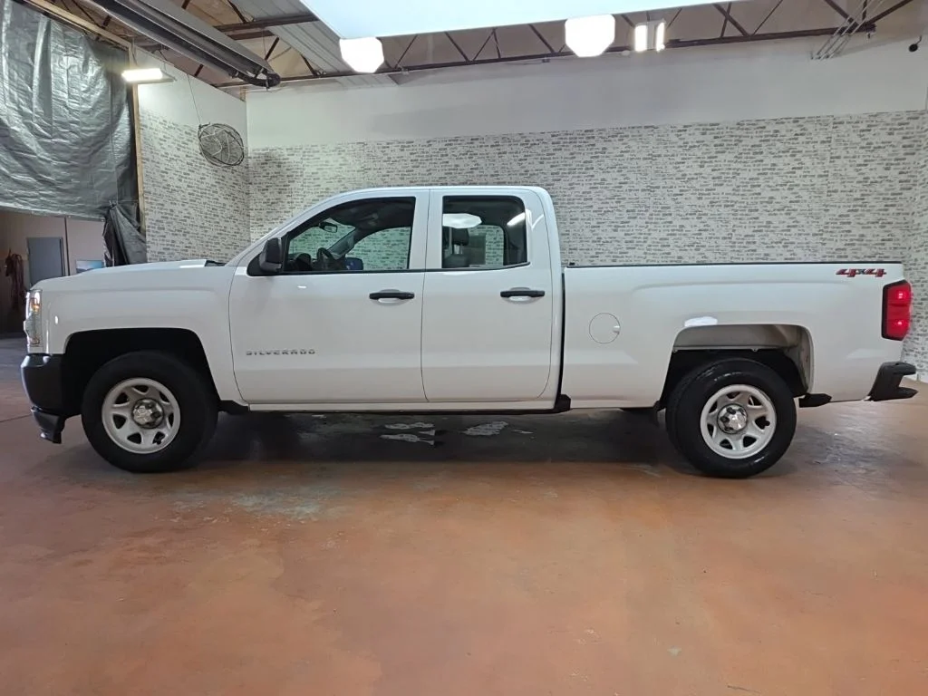 Used 2019 White Chevrolet WT image 4